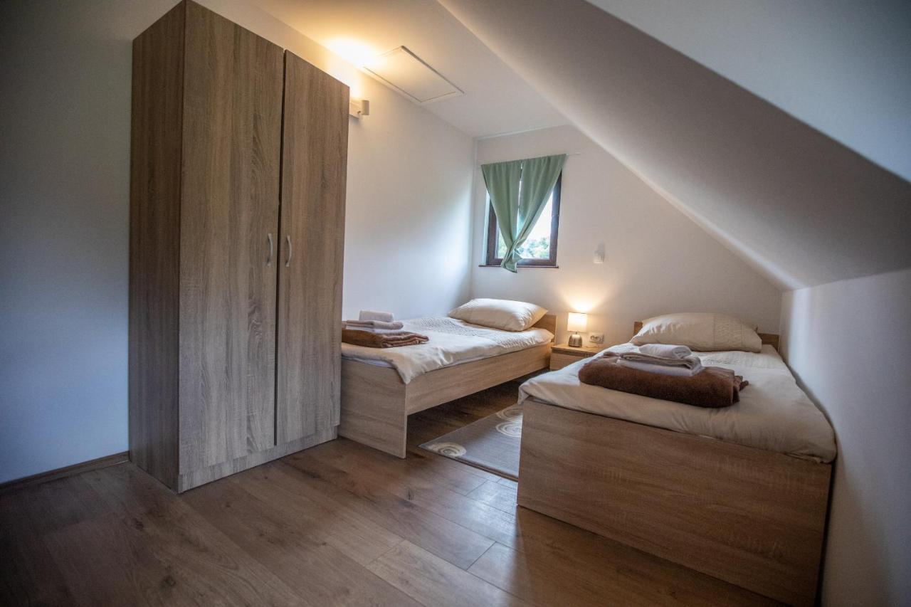 Apartmani Lara Modrus-Kuca Za Odmor Εξωτερικό φωτογραφία