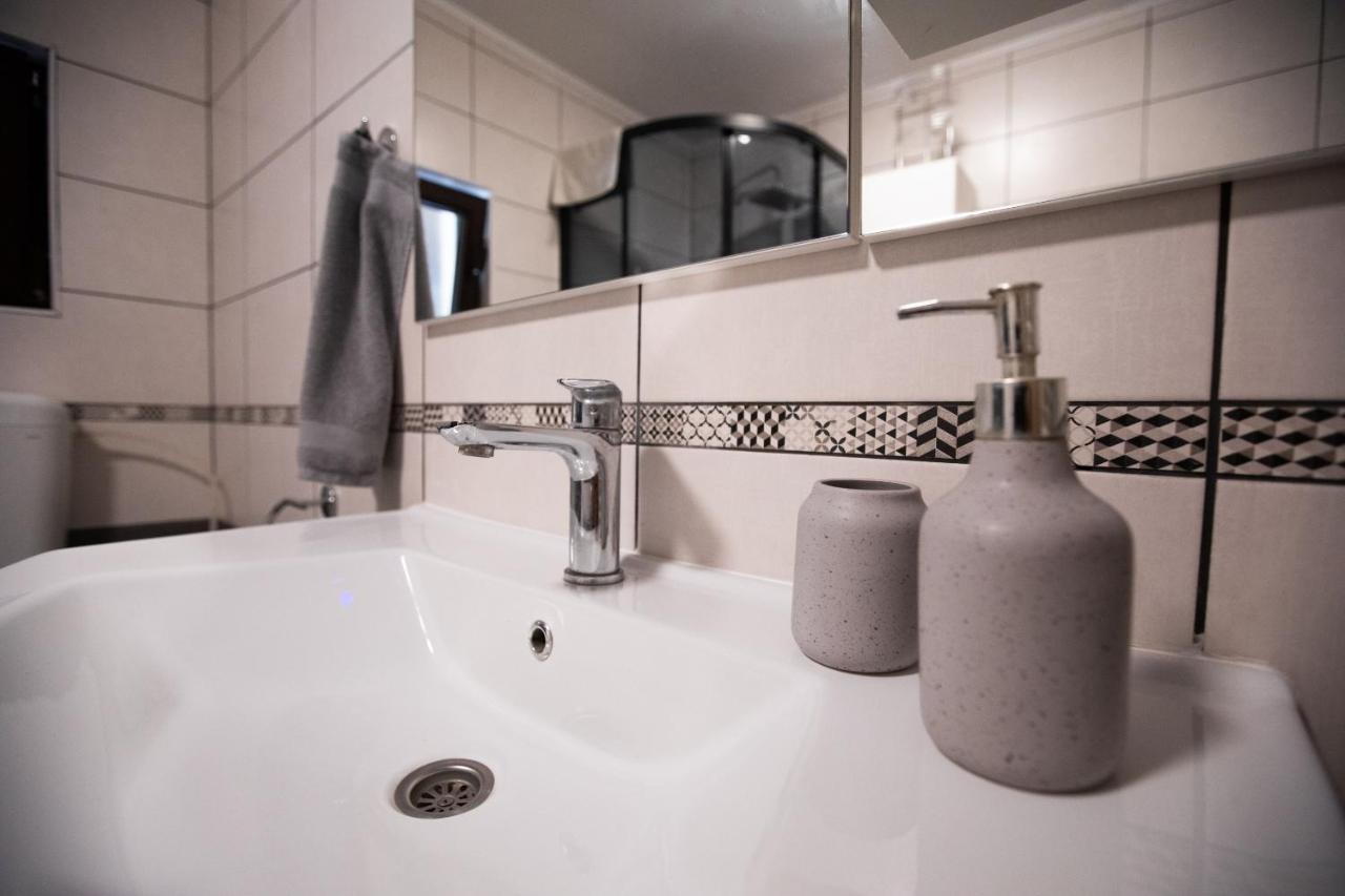 Apartmani Lara Modrus-Kuca Za Odmor Εξωτερικό φωτογραφία